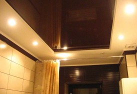 Двухуровневые натяжные потолки в ванной